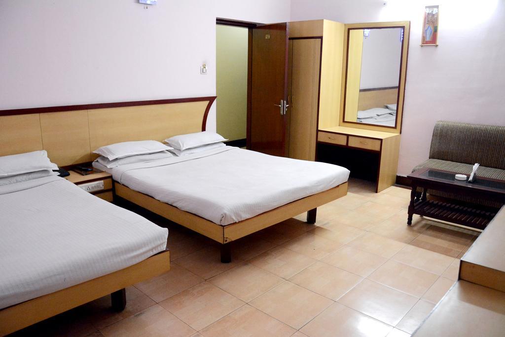 Motel Madhuban Джамшедпур Екстериор снимка
